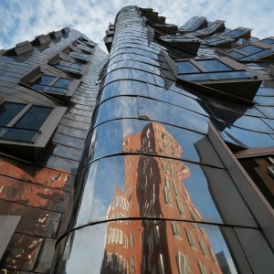 Glänzende Fassade...... Ursula Kuklinski